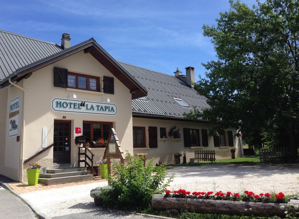 Hotel La Tapia Autrans-Meaudre-en-Vercors Buitenkant foto